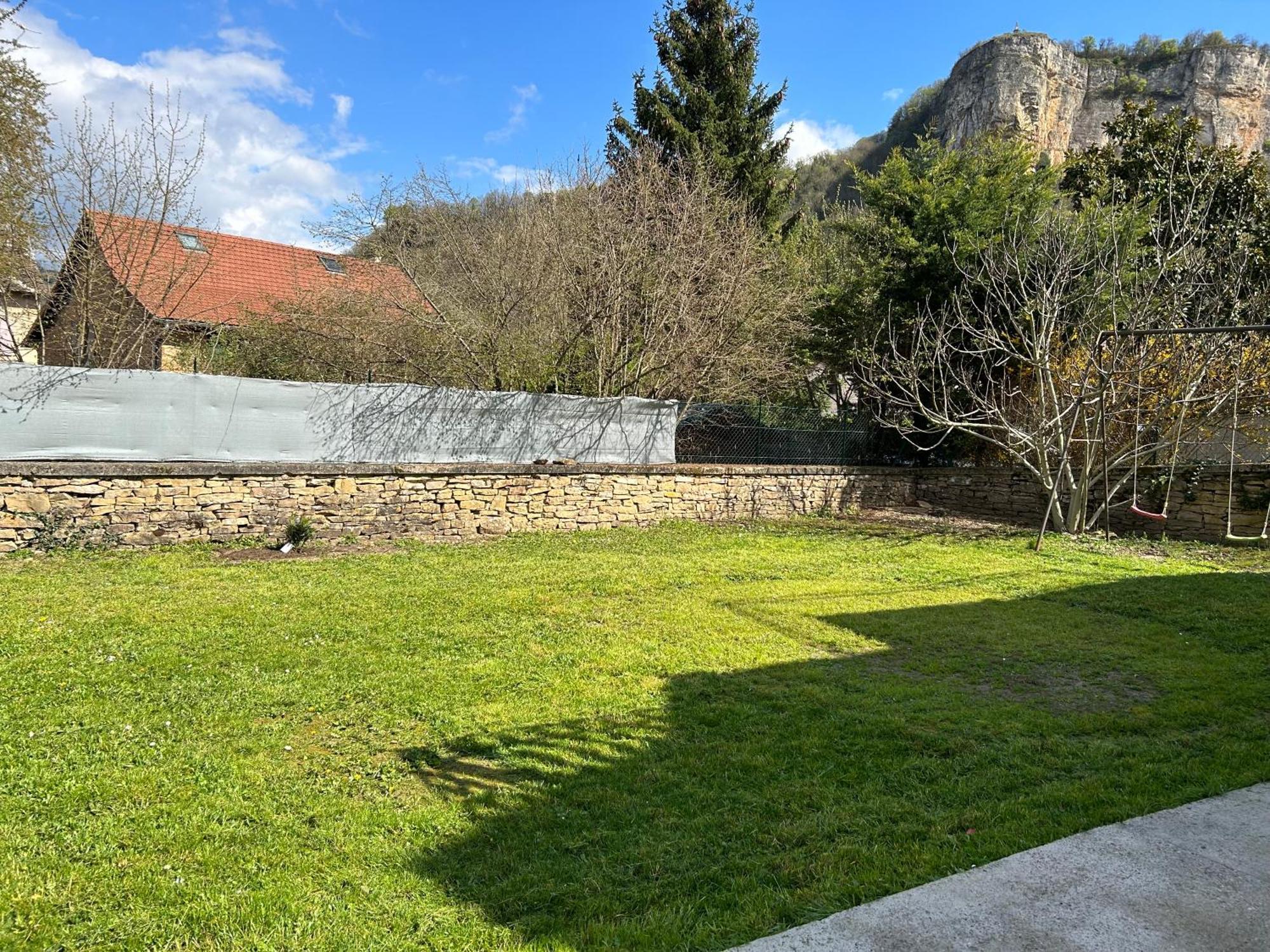 Villa Les Glycines Hieres-Sur-Amby Exterior foto